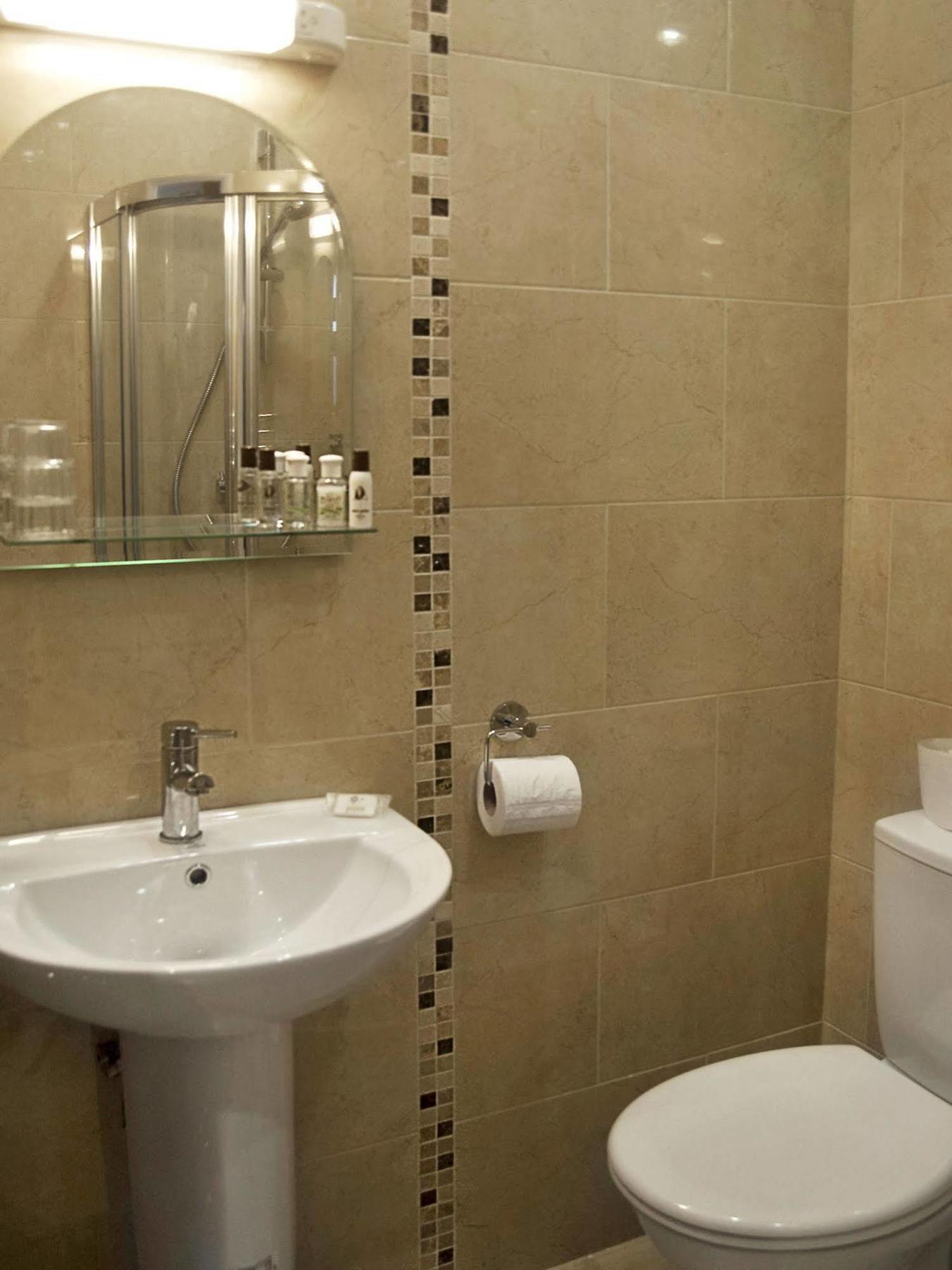 Hillview Self Catering Appartement Lusk Buitenkant foto