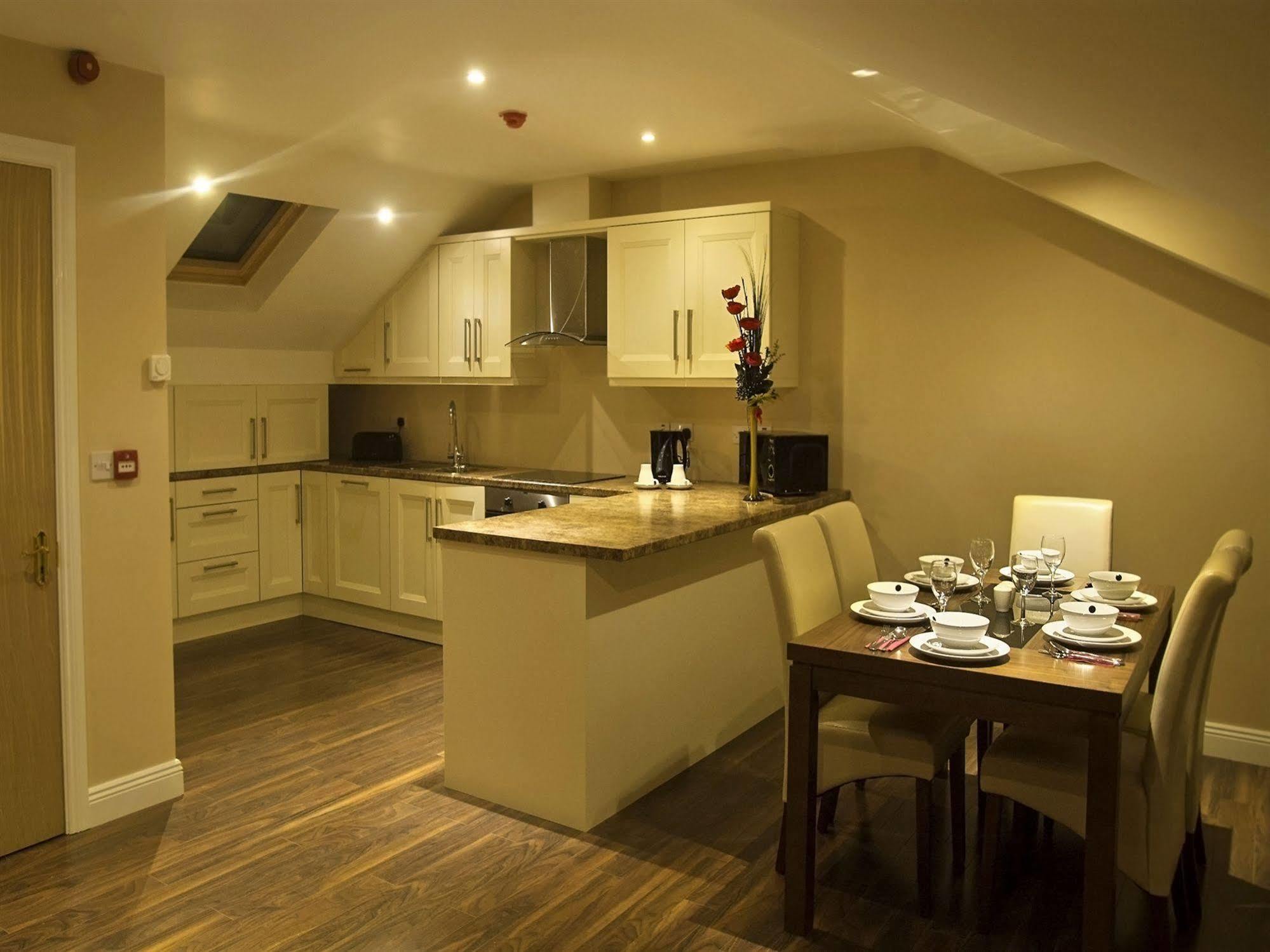 Hillview Self Catering Appartement Lusk Buitenkant foto